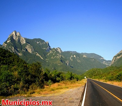 Foto de las montañas en Linares
