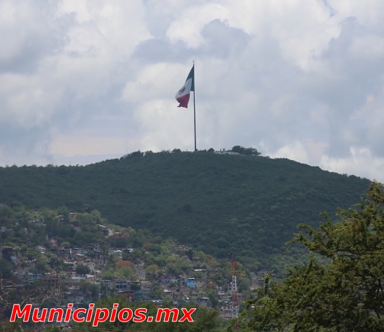 Bandera Grande en Iguala, Guerrero